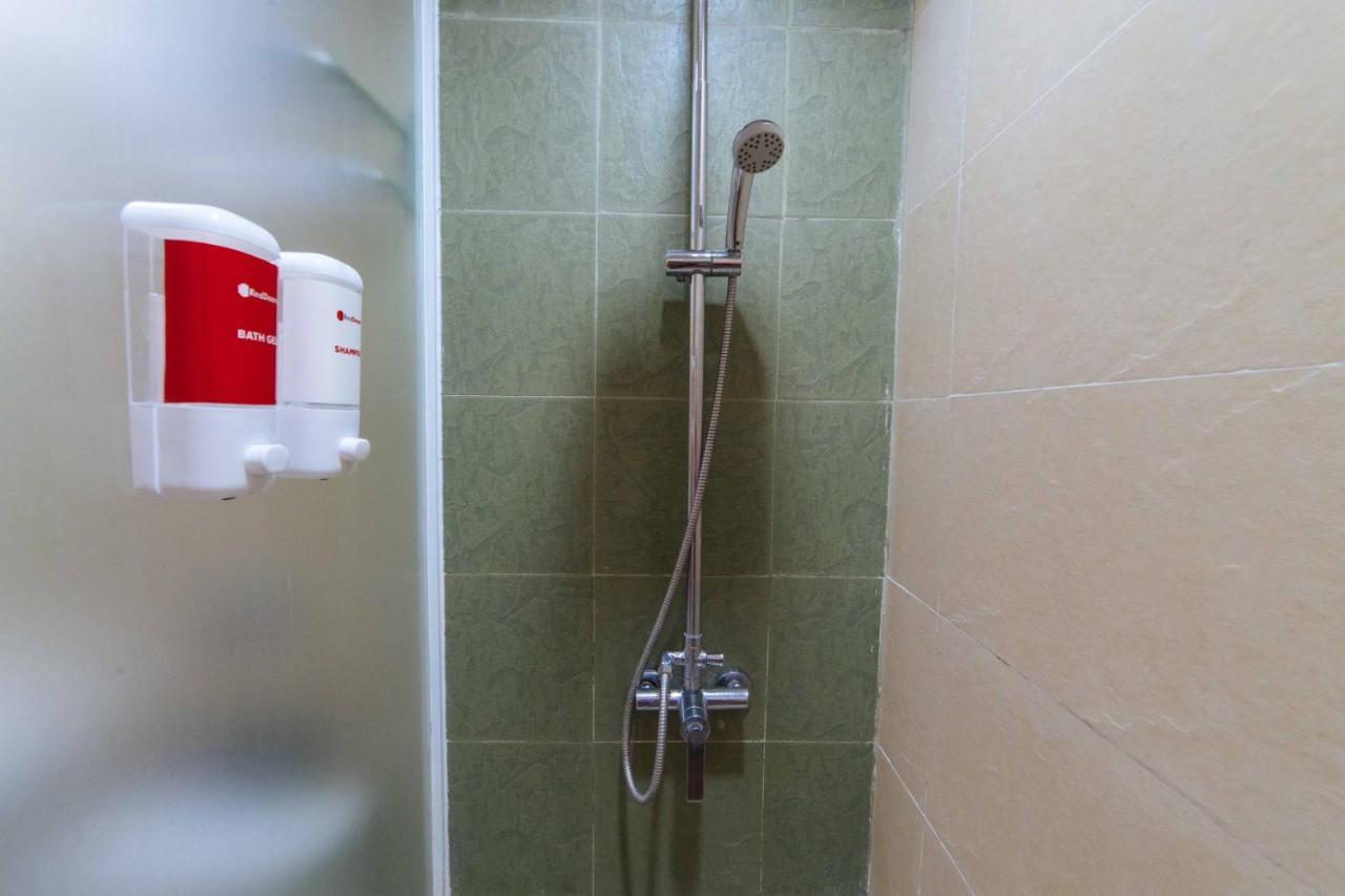 Reddoorz Premium @ The Ritz Garden Oases Hotel Davao Exterior photo