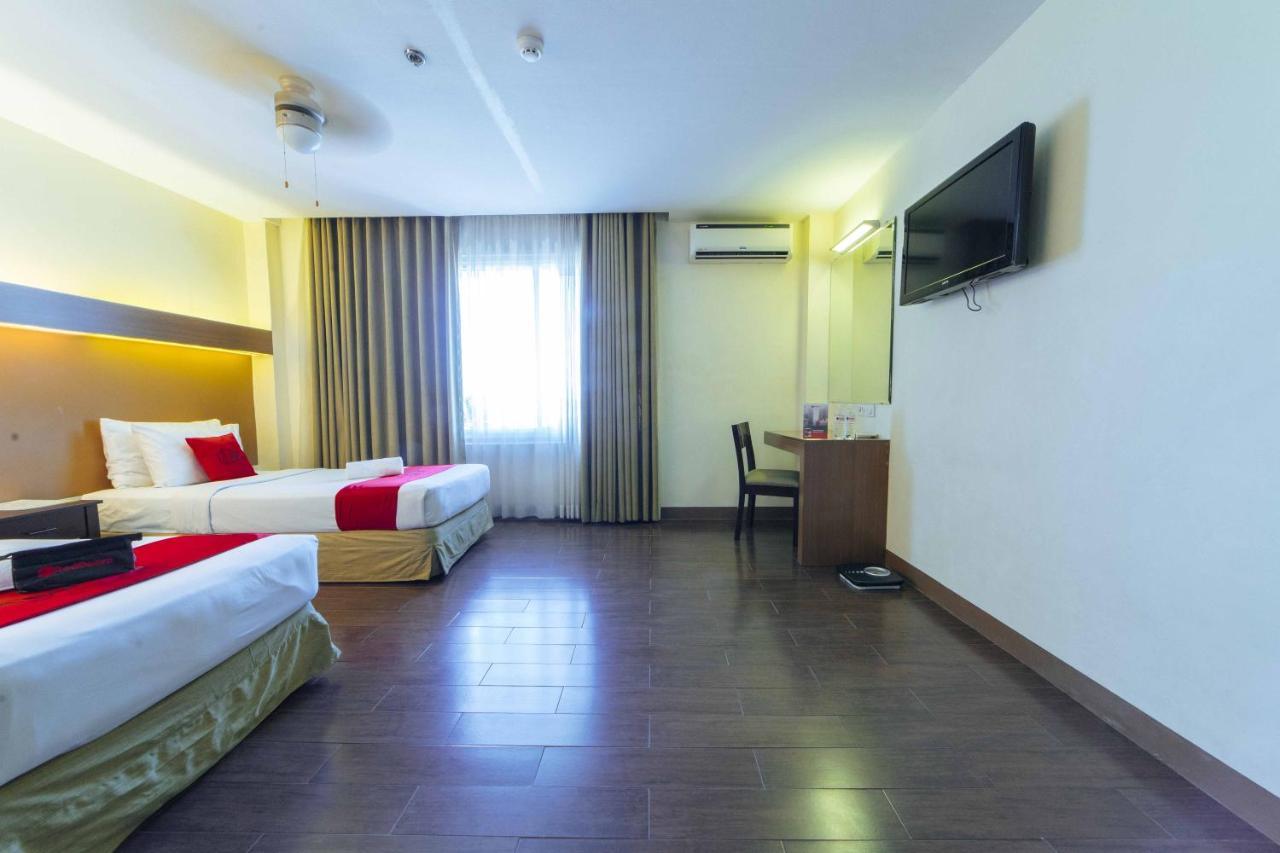 Reddoorz Premium @ The Ritz Garden Oases Hotel Davao Exterior photo
