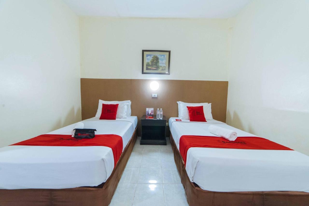 Reddoorz Premium @ The Ritz Garden Oases Hotel Davao Exterior photo