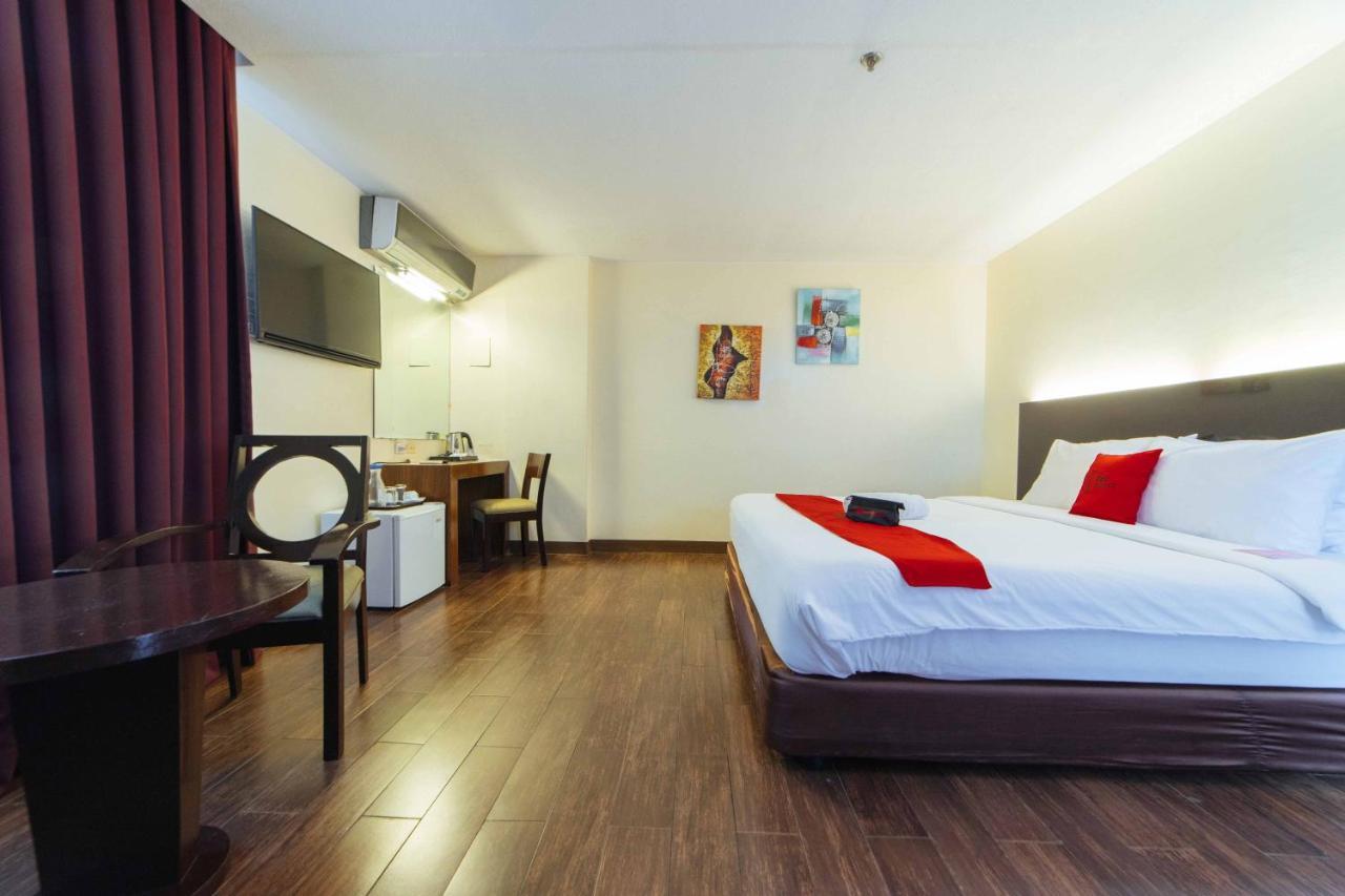 Reddoorz Premium @ The Ritz Garden Oases Hotel Davao Exterior photo