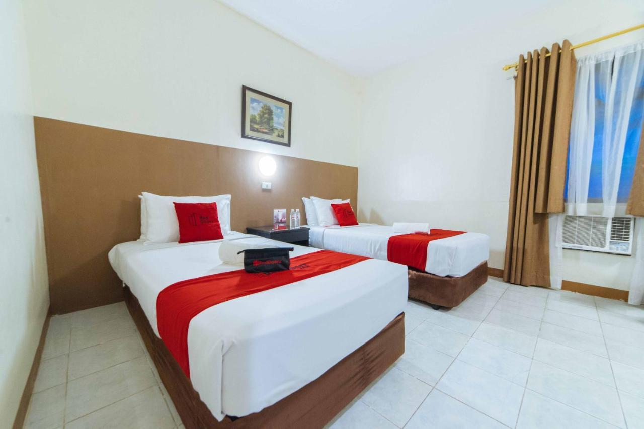 Reddoorz Premium @ The Ritz Garden Oases Hotel Davao Exterior photo