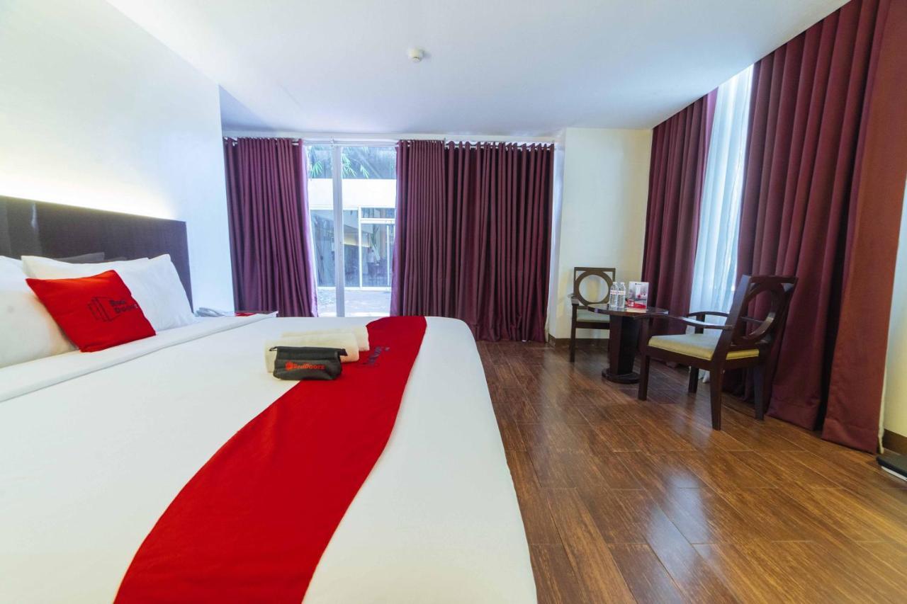 Reddoorz Premium @ The Ritz Garden Oases Hotel Davao Exterior photo