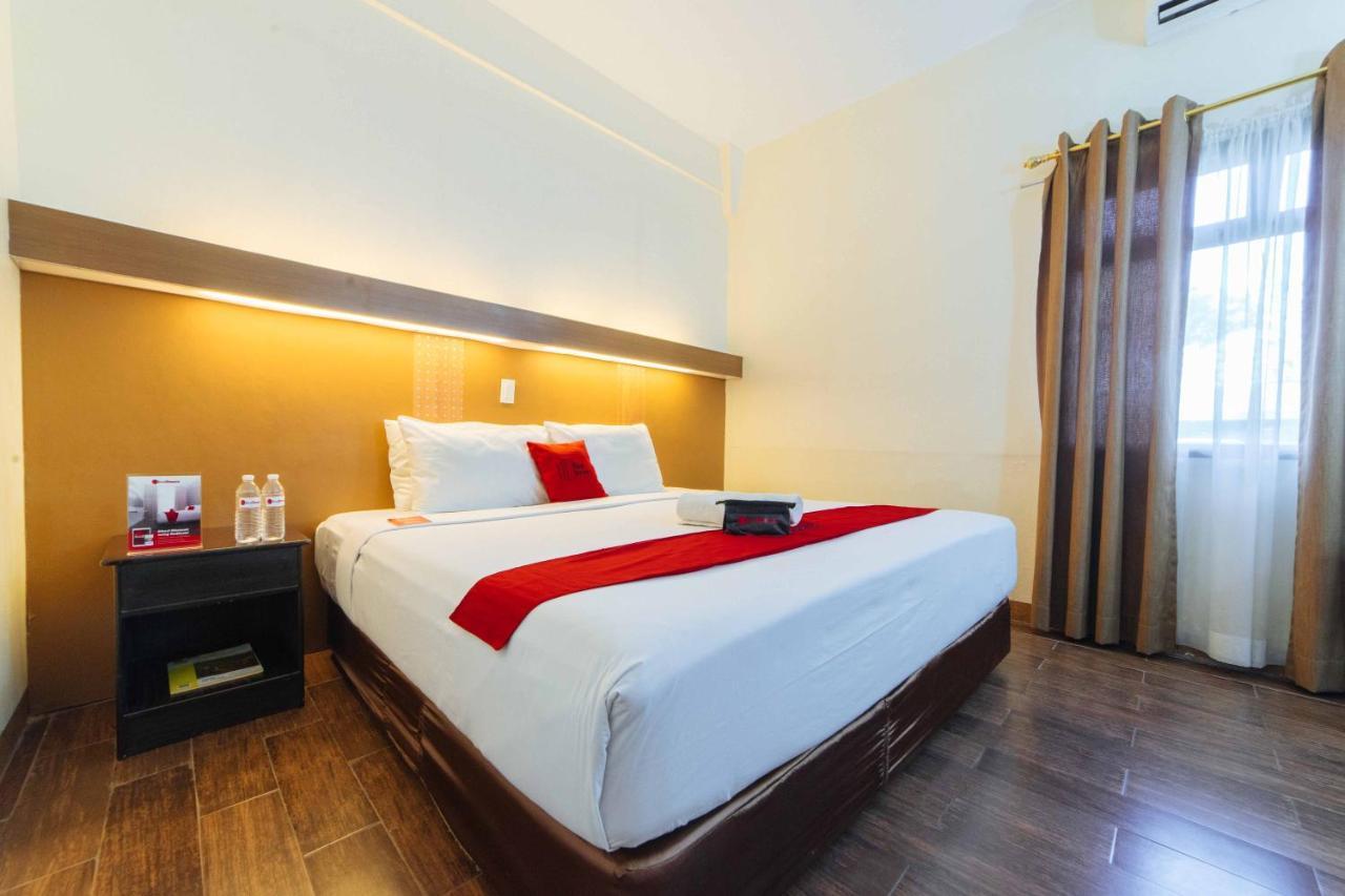 Reddoorz Premium @ The Ritz Garden Oases Hotel Davao Exterior photo